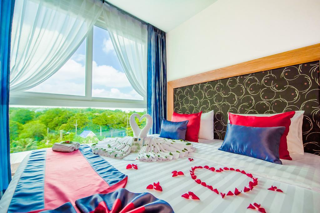 Grand Nai Harn Suites Rawai Eksteriør billede