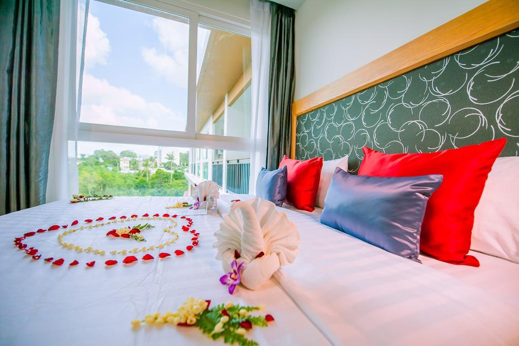 Grand Nai Harn Suites Rawai Eksteriør billede